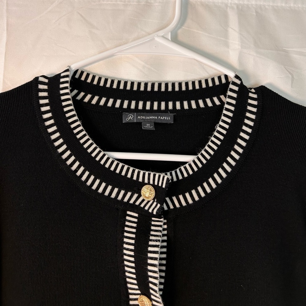 Adrianna Papell Crew Neck Cardigan with White Stitch Detail Gold buttons Size 2X - Picture 3 of 9